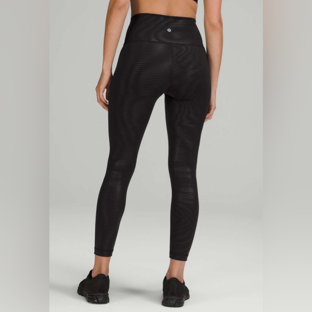 NWOT Lululemon Wunder Train High-Rise Tight 25" *Foil Shapeshifter Foil Black